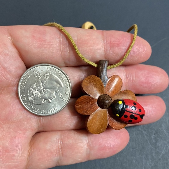 🖤Ladybug💕handmade necklace - Picture 9 of 10